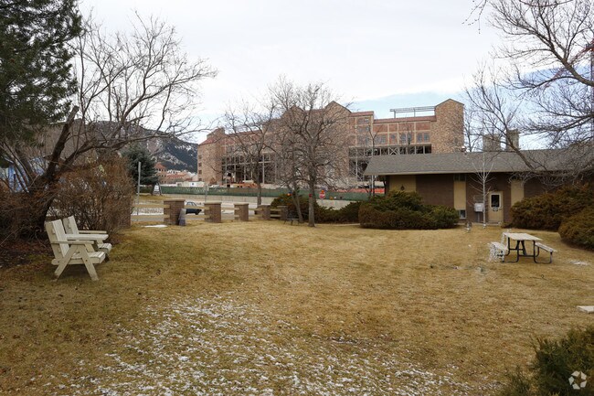 Building Photo - The Maples