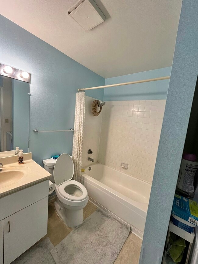 Building Photo - 95-510-510 Wikao St