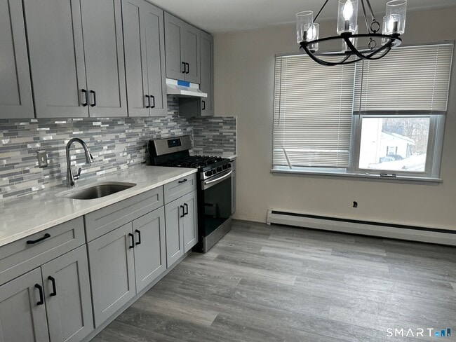 Building Photo - 287 East St