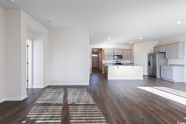 Building Photo - 1833 Castlebay Dr