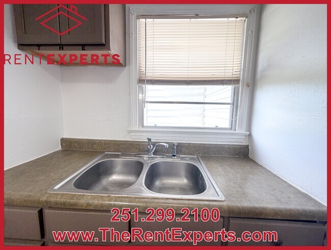 Building Photo - 1351 Dauphin Island Pkwy