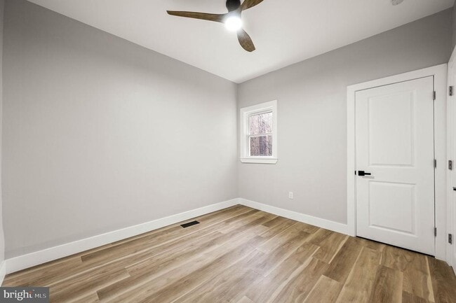 Building Photo - 5113 W Thompson St