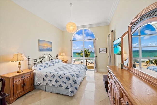 Building Photo - 4444 El Mar Dr