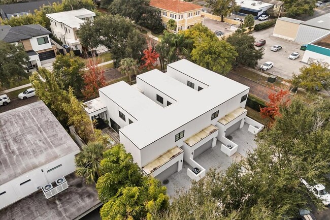 Building Photo - 1049 N Kentucky Ave