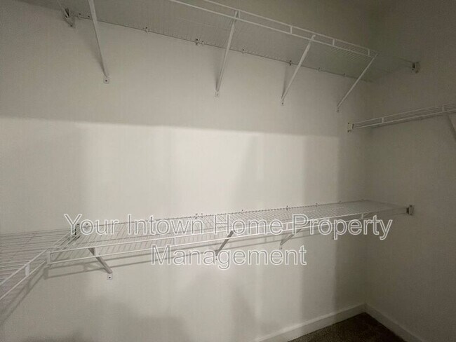 Building Photo - 407 Pratt Dr SE