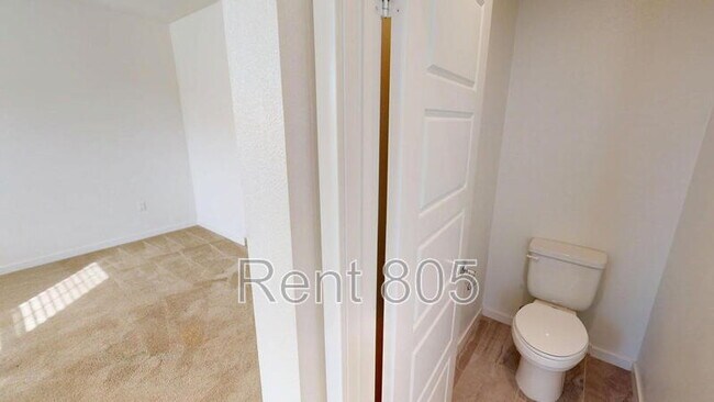 Building Photo - 561 Winchester Dr