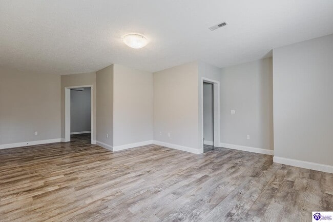 Building Photo - 212 Berkshire Ave