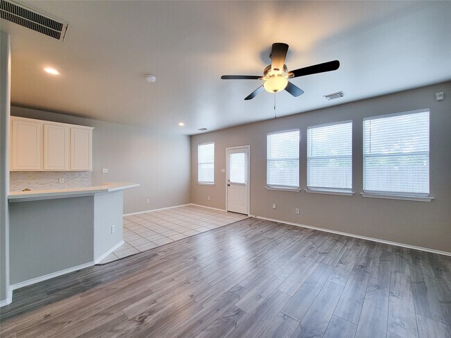 Building Photo - 3014 Loganberry Park Ln