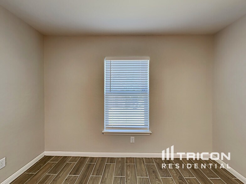 Building Photo - 6219 Still Meadow