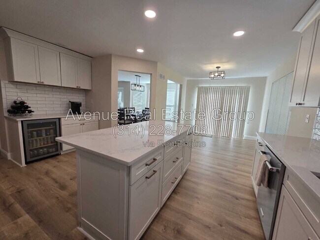 Building Photo - 956 Briar Green Ct