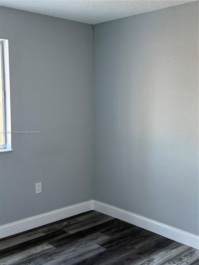 Building Photo - 13914 SW 178th St