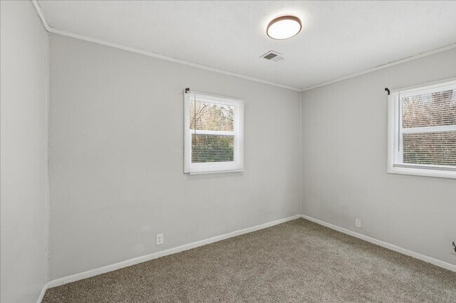 Building Photo - 3105 Adams St