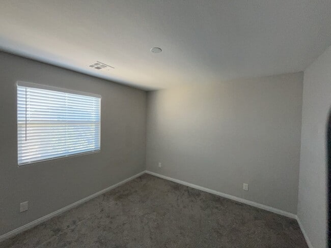 Building Photo - 2122 Bethesda Fountain Rd