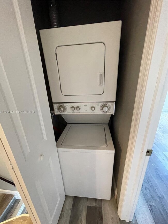 Building Photo - 8911 NW 28th Dr