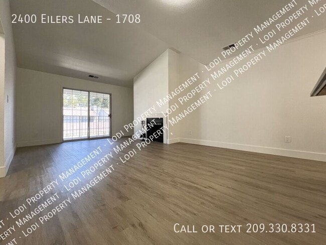 Building Photo - 2400 Eilers Ln