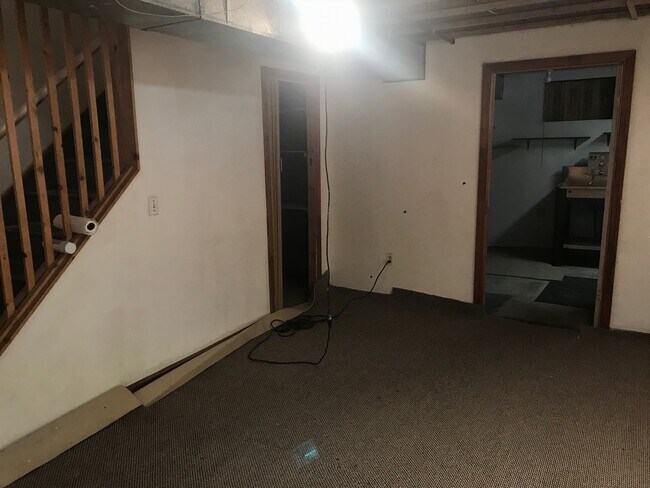 Building Photo - 404 Wedgewood Cir