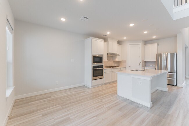 Building Photo - 146 Renodes Garden Ln