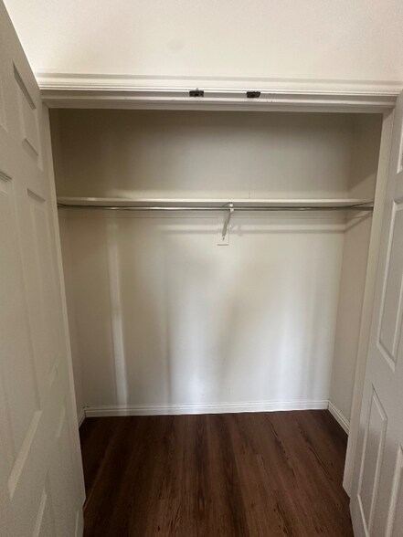 Building Photo - 1931 N Canyon Rd