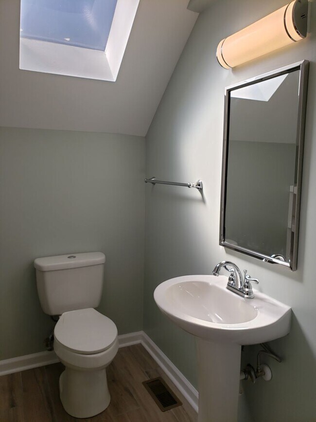 Building Photo - COMING SOON: Split bedroom in Davidson