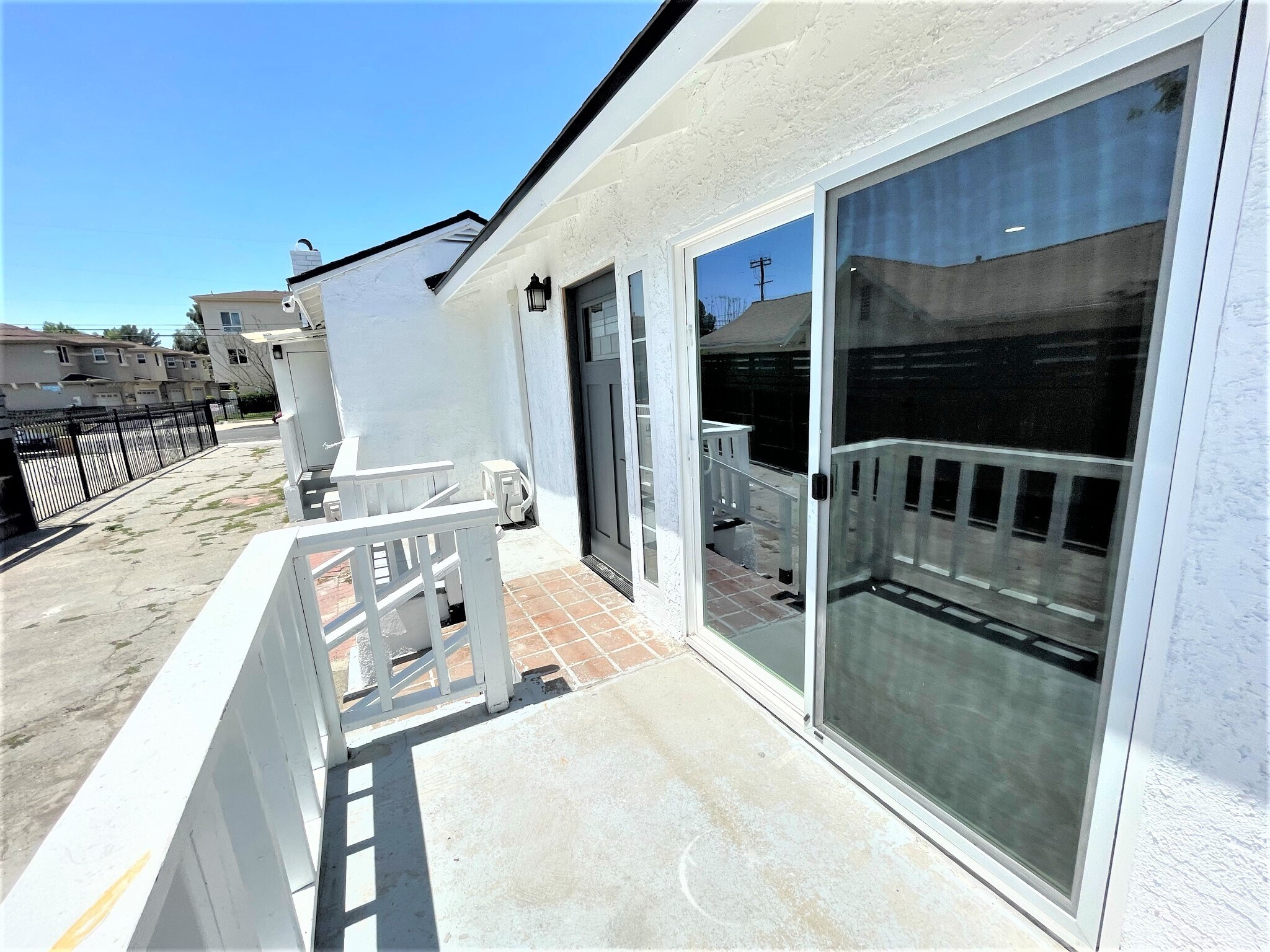 Building Photo - 8650 Orion Ave