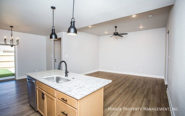 Building Photo - 2550 137th St