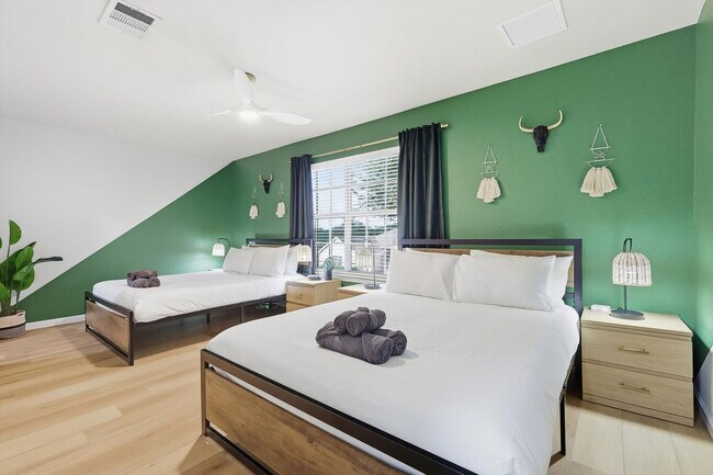 Building Photo - 2831 Rosewood Blvd