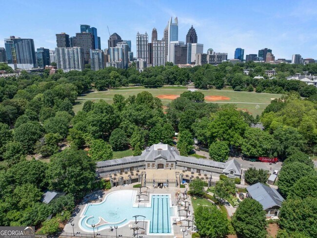 Building Photo - 275 13th St NE