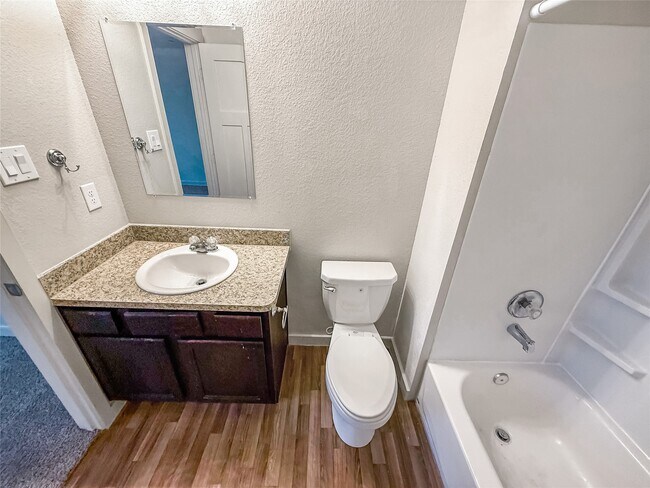 Building Photo - 10535 Mills Rd