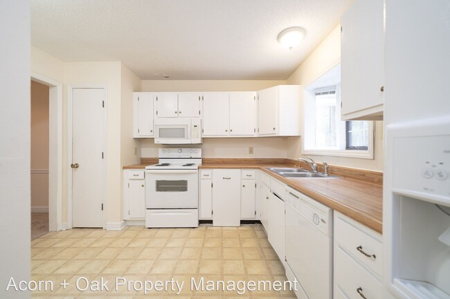 Building Photo - 3 br, 2.5 bath House - 15 Willow Bridge Dr