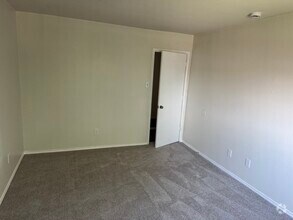 Building Photo - 2914 Thistlewood Dr