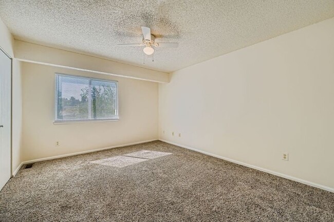 Building Photo - 3186 Vail Pass Dr
