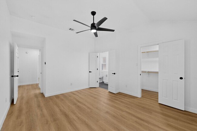 Building Photo - Gem In Flower Mound Waiting On You!!!