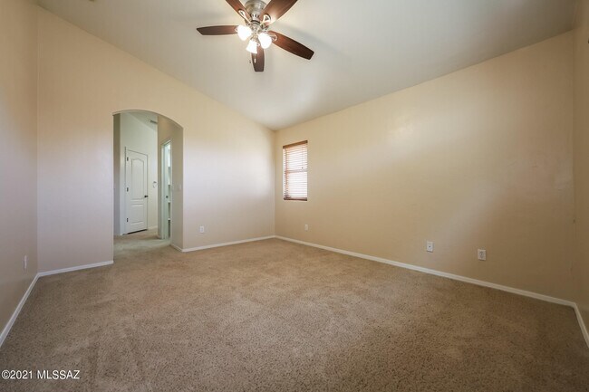 Building Photo - 10489 Bonpland Willow Dr