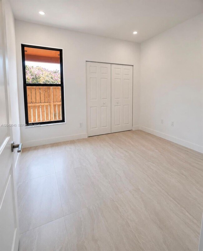 Building Photo - 6780 NW 186 Ter