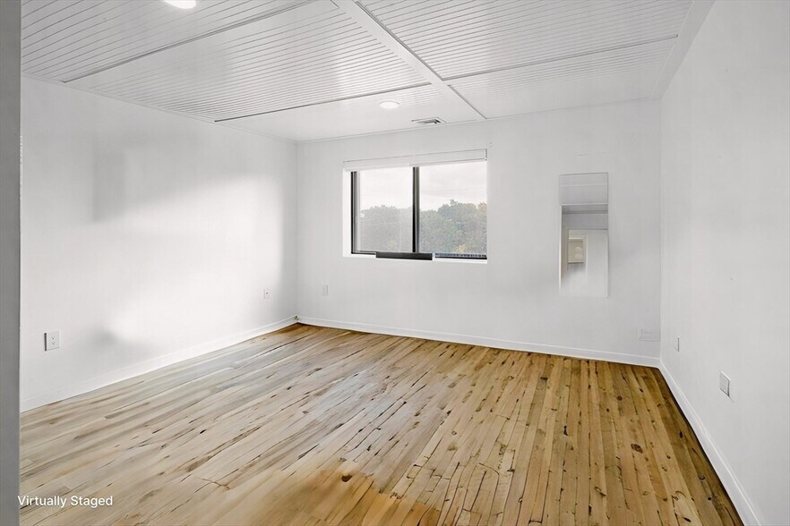 Building Photo - 207 Shirley Ave