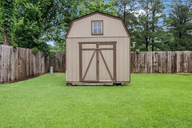 Building Photo - 21710 Glenbranch Dr