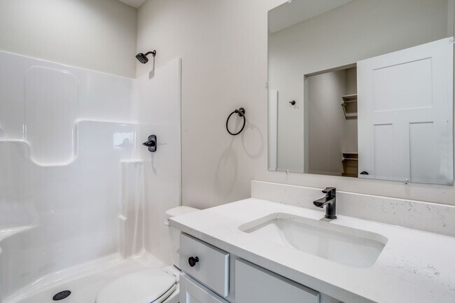 Building Photo - Brand New Long Beach Community