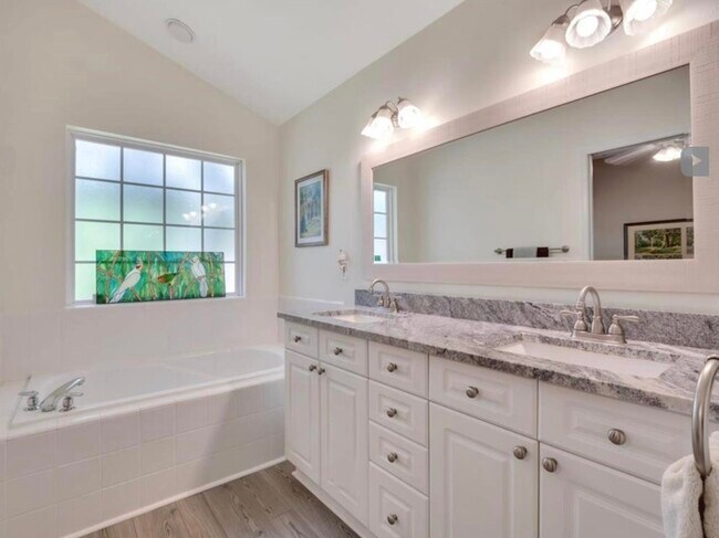 Building Photo - 9405 Windam Way