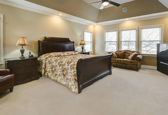 Building Photo - 6884 Ballantrae Pl