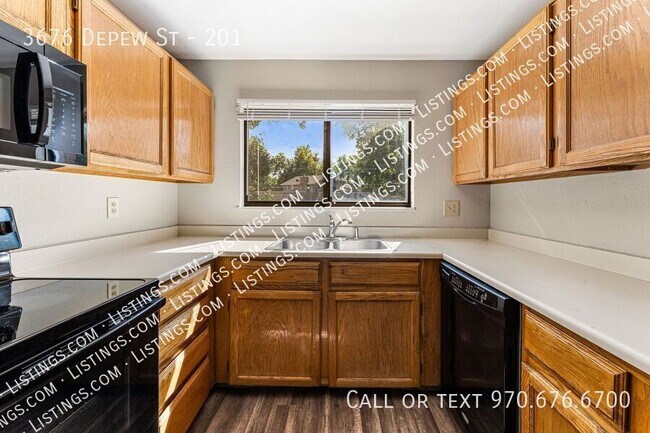 Building Photo - 3676 S Depew St