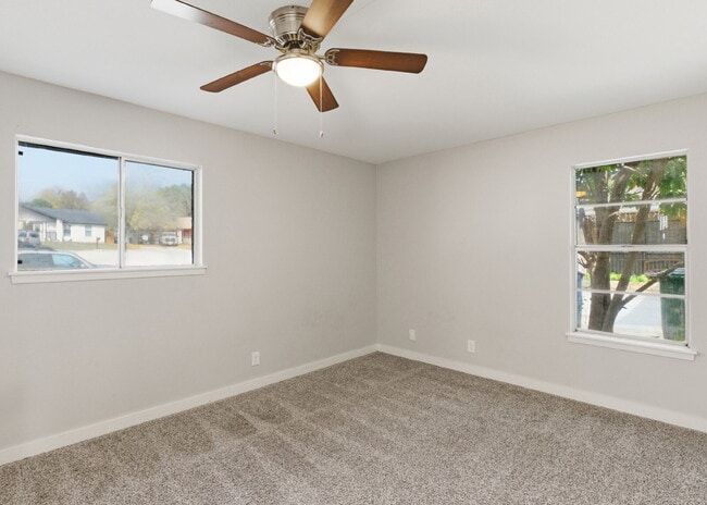 Building Photo - Updated 3 Bedroom Home in Northside ISD with Pool Access