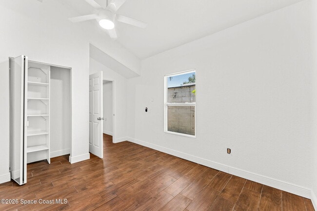 Building Photo - 1625 Hortana Dr