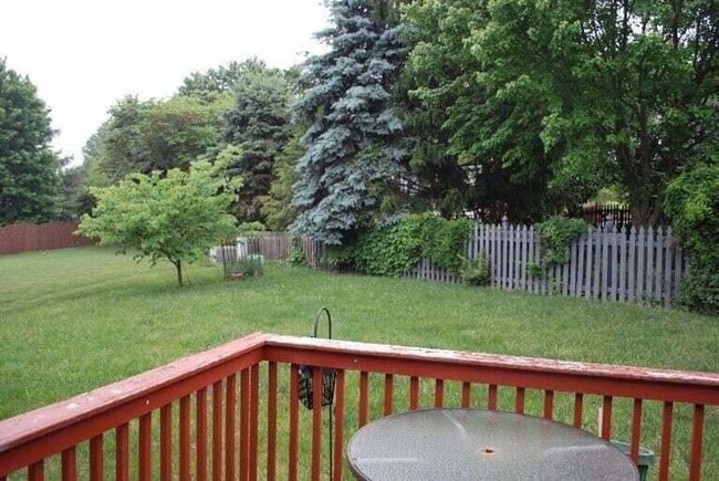 Building Photo - 581 Forest Hill Dr