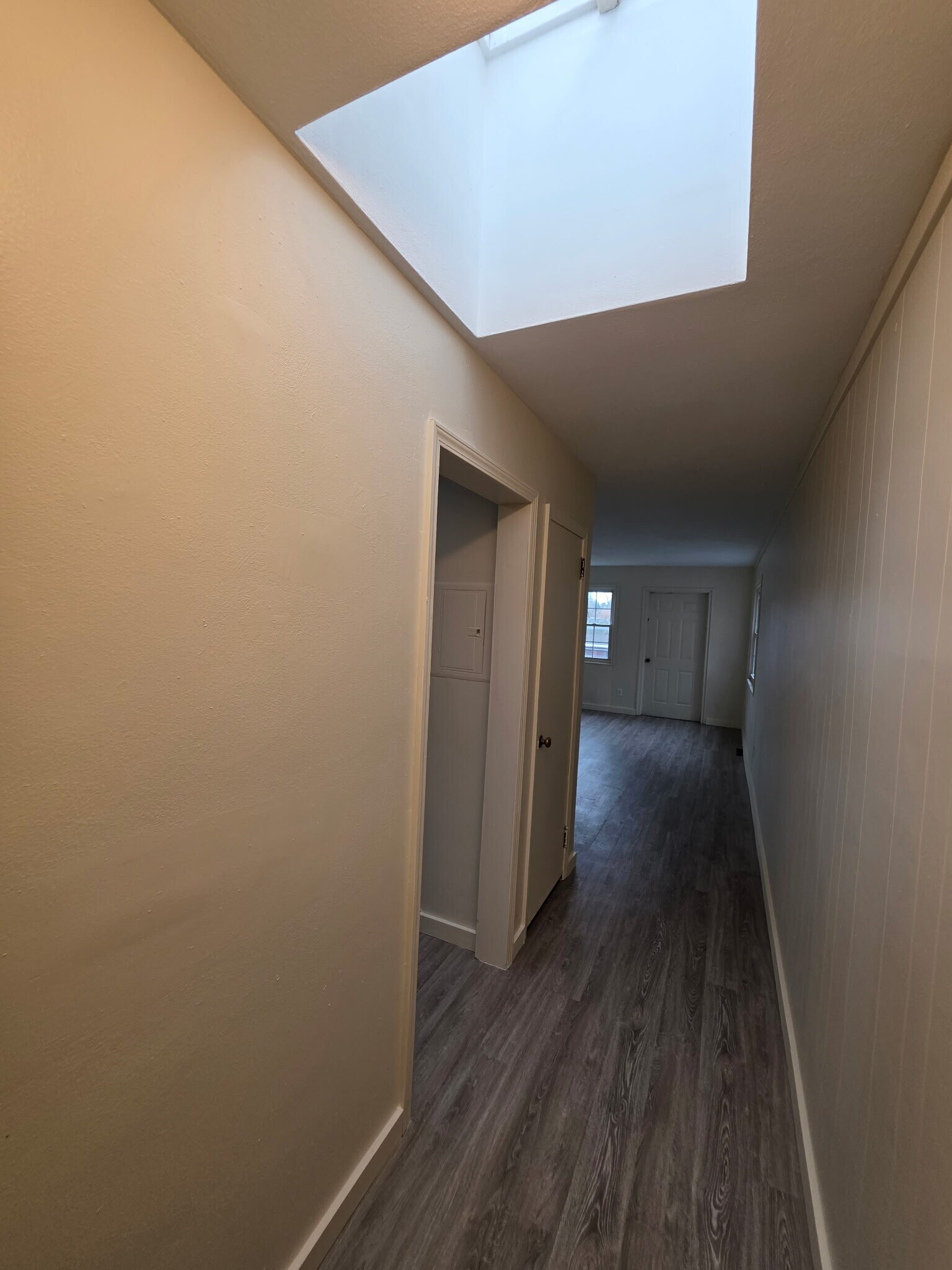 Building Photo - 64 Albany St