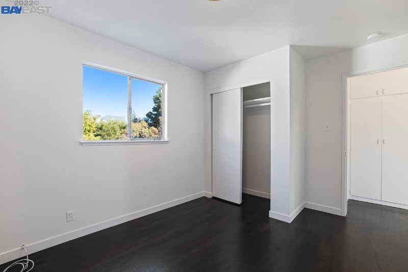 Building Photo - 2428 11th Ave