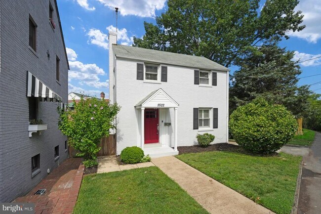 Building Photo - 5522 Blair Rd NE