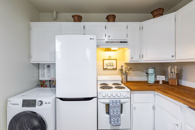 Building Photo - 10403 Dekoven Dr SW