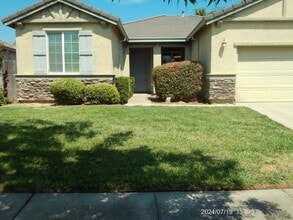Building Photo - 1735 Cattail Dr