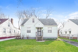 Building Photo - 3989 E 177th St