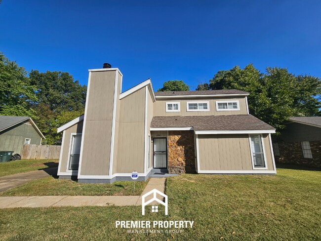 Primary Photo - 3951 Silverleaf Rd